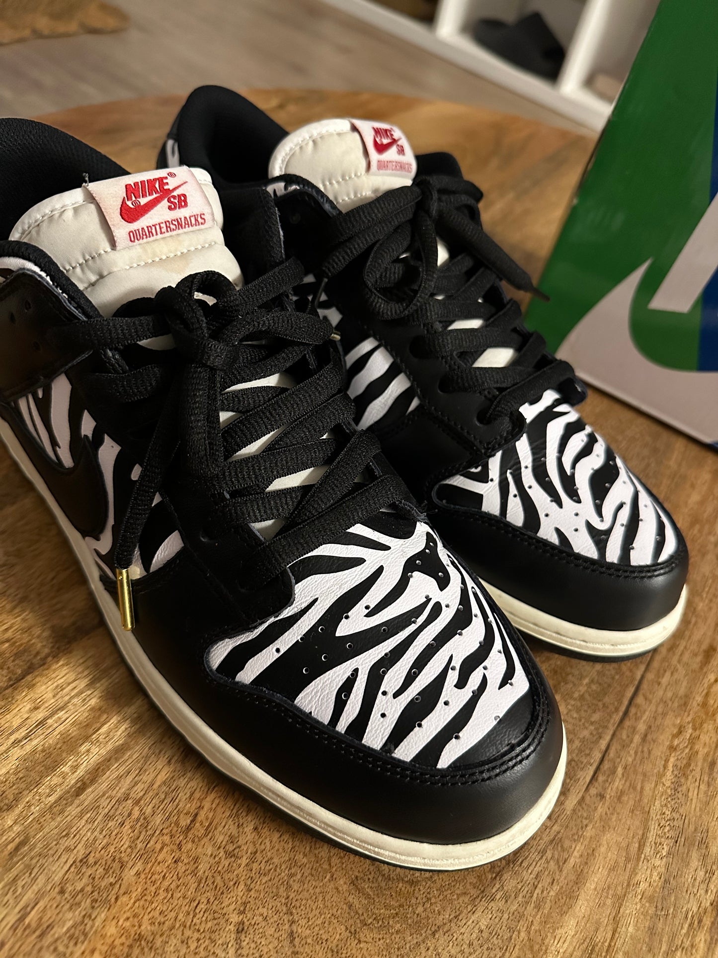 Nike Sb Dunk Low Zebra VNDS